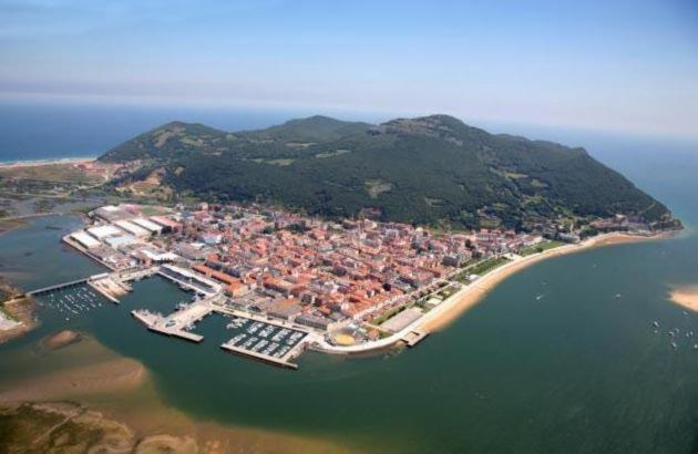 Appartement Avec Terrasse Santoña Buitenkant foto